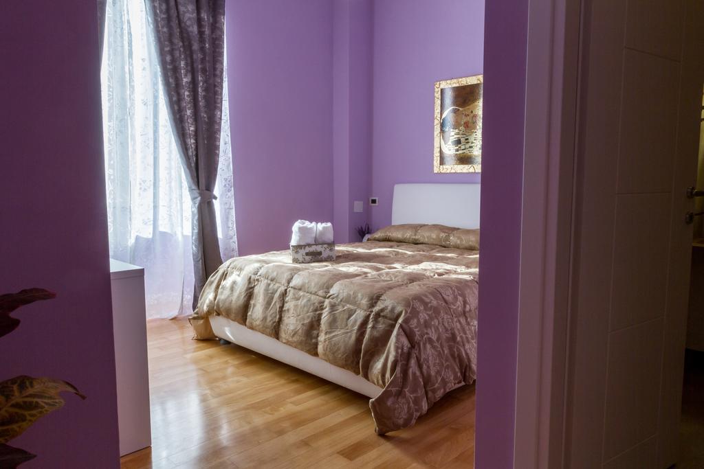Bevilacqua Bed Roma Santa Croce Hotel Room photo