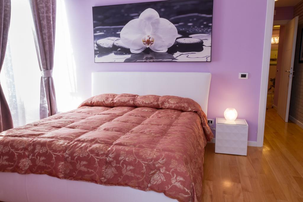 Bevilacqua Bed Roma Santa Croce Hotel Room photo