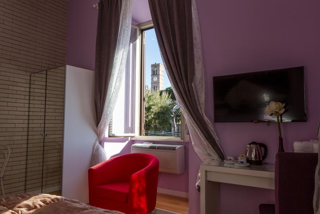 Bevilacqua Bed Roma Santa Croce Hotel Room photo