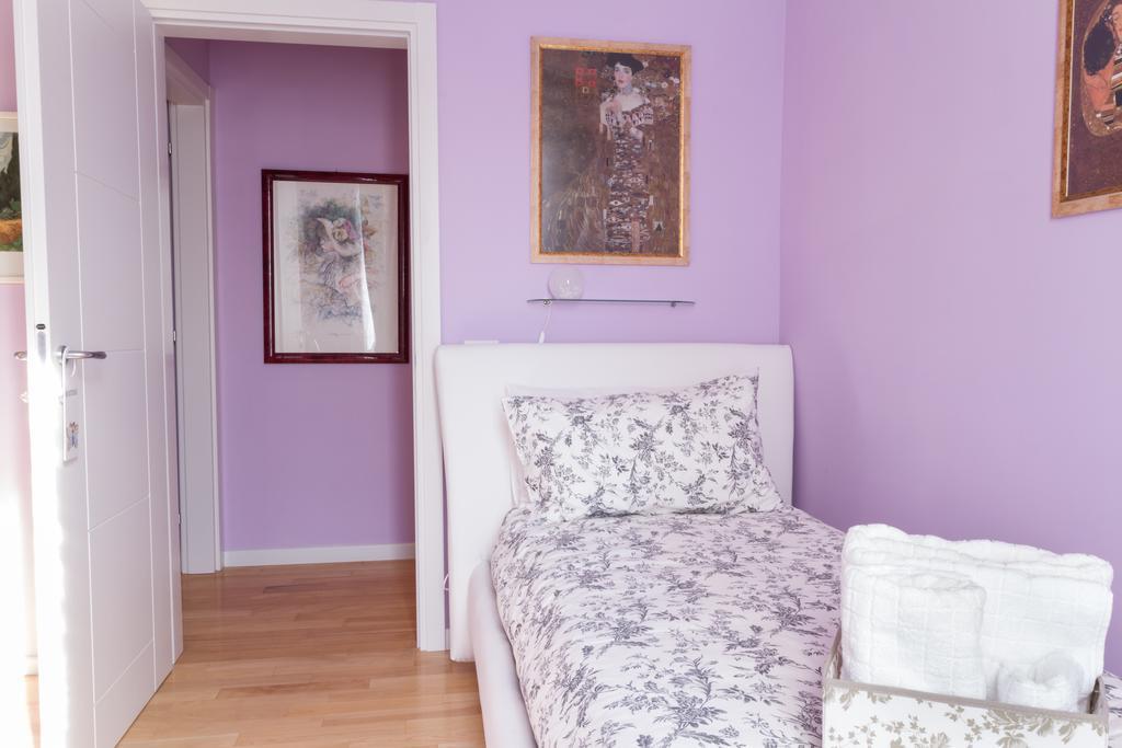 Bevilacqua Bed Roma Santa Croce Hotel Room photo