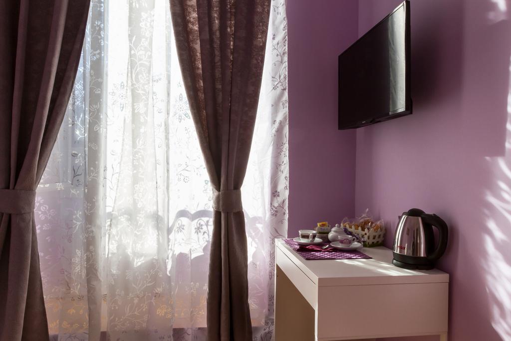 Bevilacqua Bed Roma Santa Croce Hotel Room photo