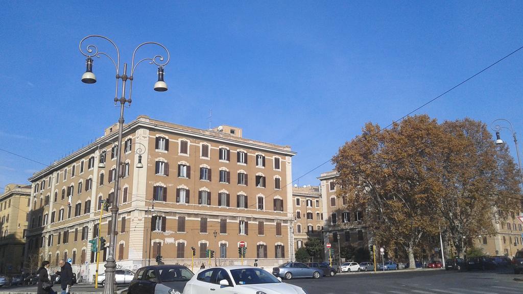 Bevilacqua Bed Roma Santa Croce Hotel Exterior photo
