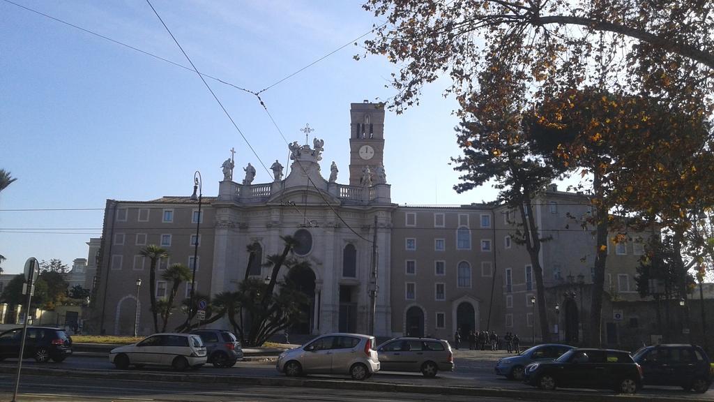 Bevilacqua Bed Roma Santa Croce Hotel Exterior photo
